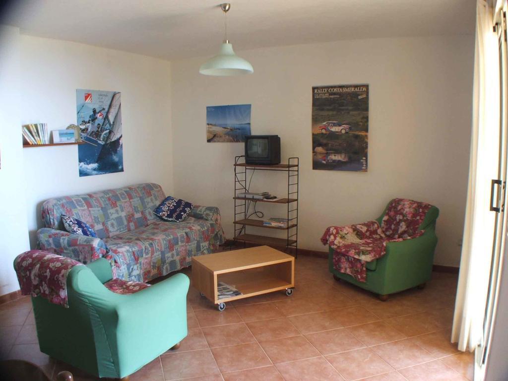 Appartamenti Salusai Trinità dʼAgultu Kamer foto